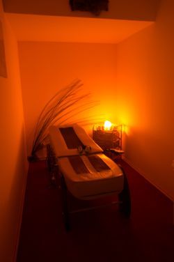 Jade &ndash; k&ouml;ves massz&aacute;zs&aacute;gy hajd&uacute;szoboszl&oacute; wellness sz&aacute;ll&aacute;s